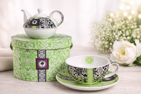 Tea for One Teeset aus Bone China mit Teekanne und Teetasse im Geschenkkarton