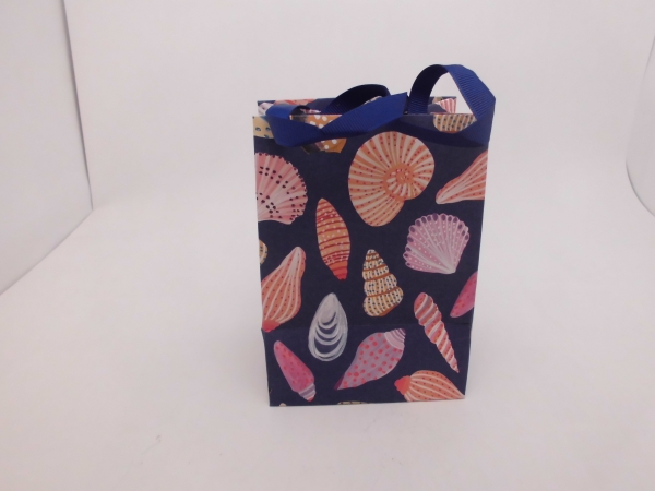 Geschenktüte mit Band
